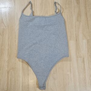 NWOT✨️Grey Cheeky Bodysuit